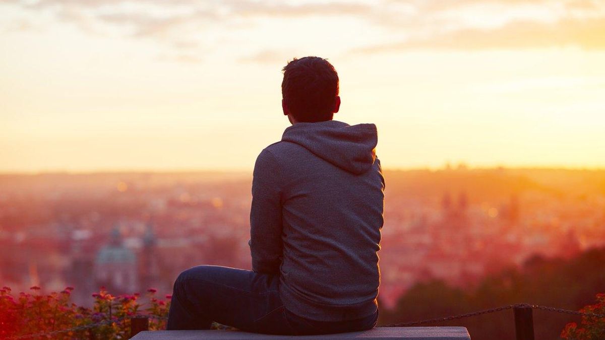 Ser feliz sin pareja: la plenitud que nadie te enseñó a buscar